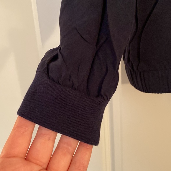 Banana Republic Crop Long Sleeve - Picture 4 of 9